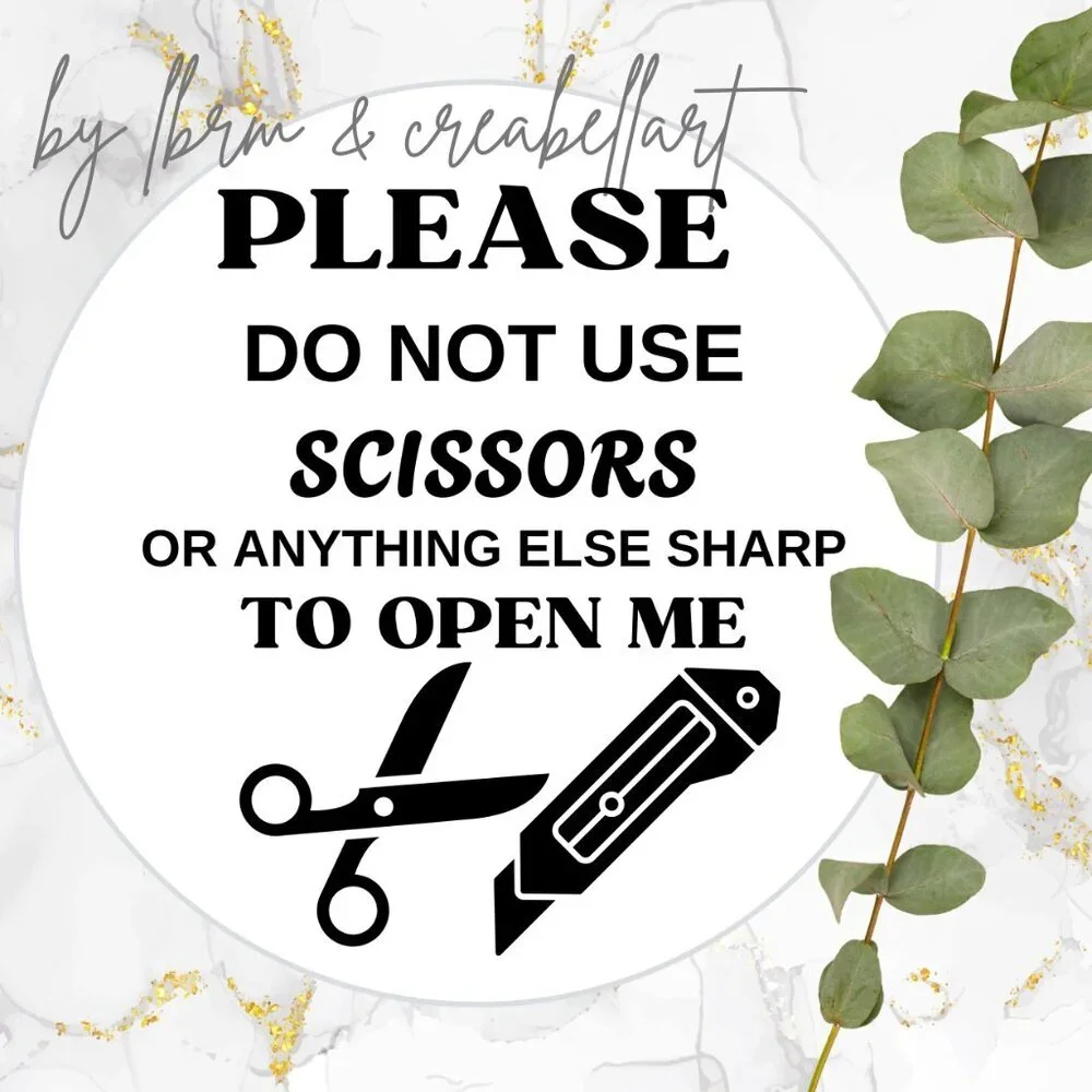 100 Please Do Not Use Scissors  - Fragile Packaging stickers labels